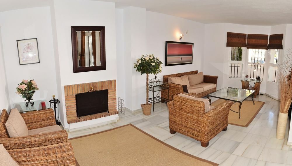Apartamentos Y Casas Serinamar Marbella El Ángel Exterior foto