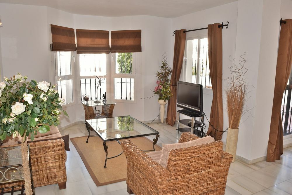Apartamentos Y Casas Serinamar Marbella El Ángel Exterior foto
