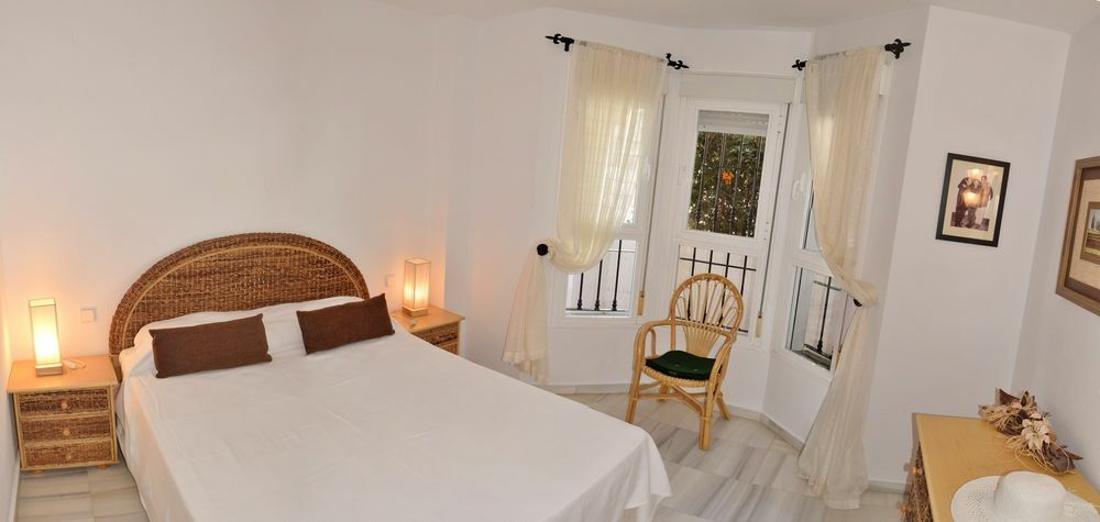 Apartamentos Y Casas Serinamar Marbella El Ángel Exterior foto